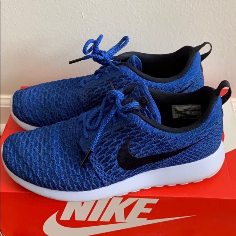 fly knit nike roshe